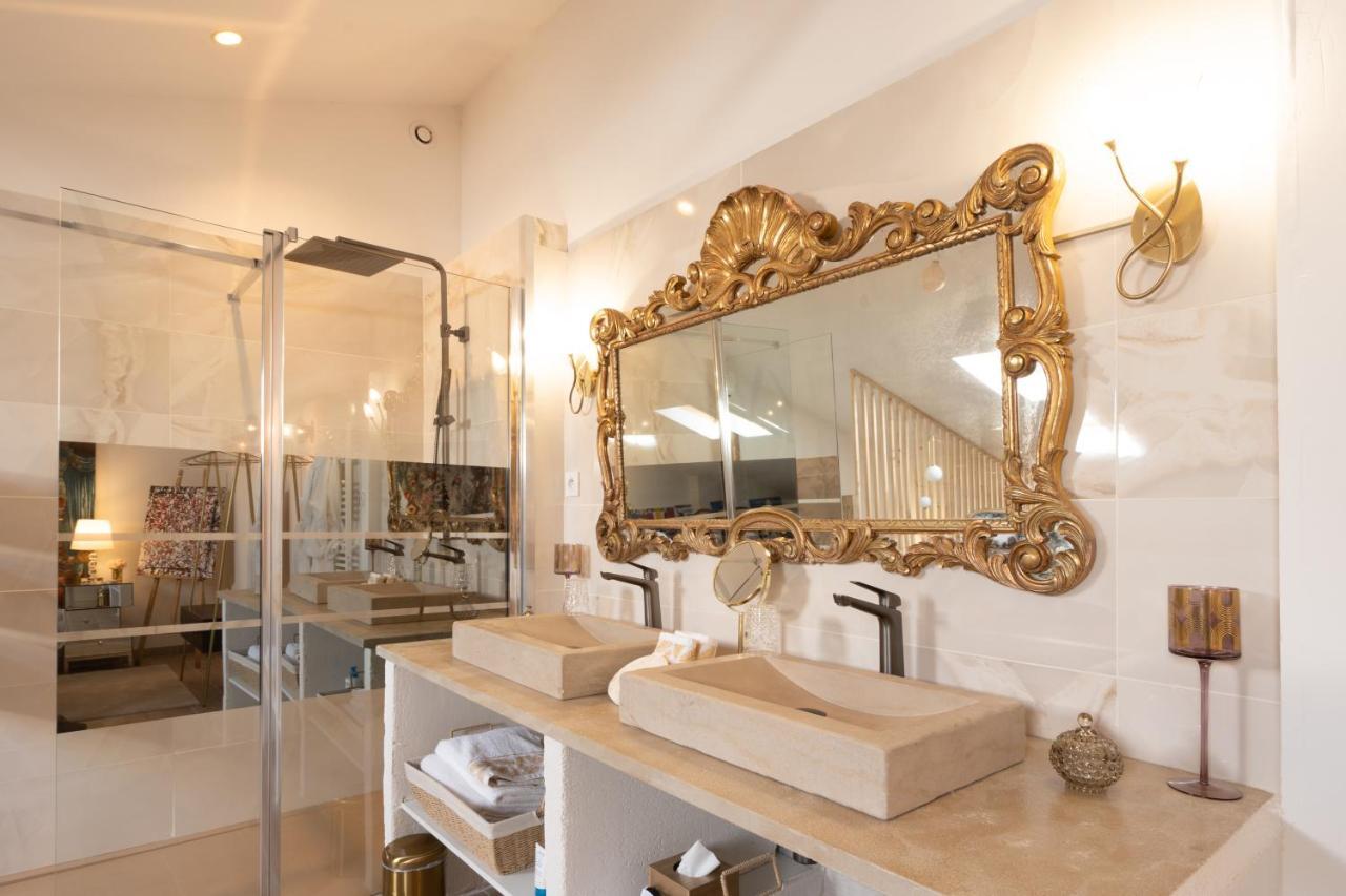 L'Avant Scene Meuble 5 Etoiles Parking Gratuit Jacuzzi อาวีญง ภายนอก รูปภาพ